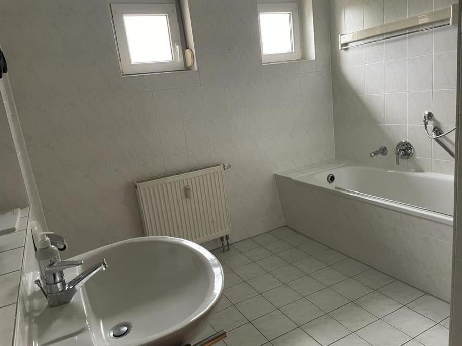 Traumhafte Wohnung Im Gruenen Elsterwerda ภายนอก รูปภาพ